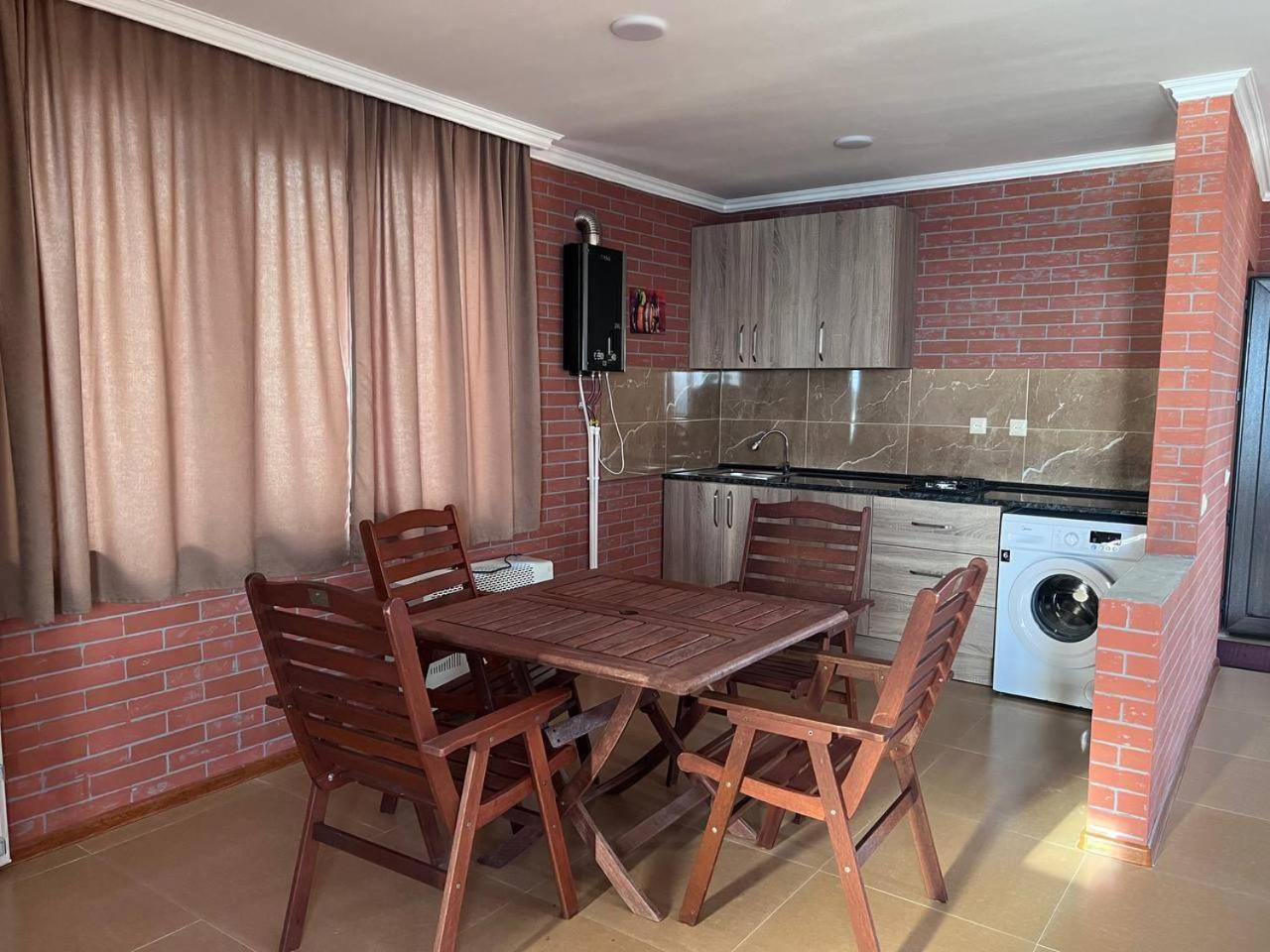 Guest House Rusalka كوبوليتي المظهر الخارجي الصورة